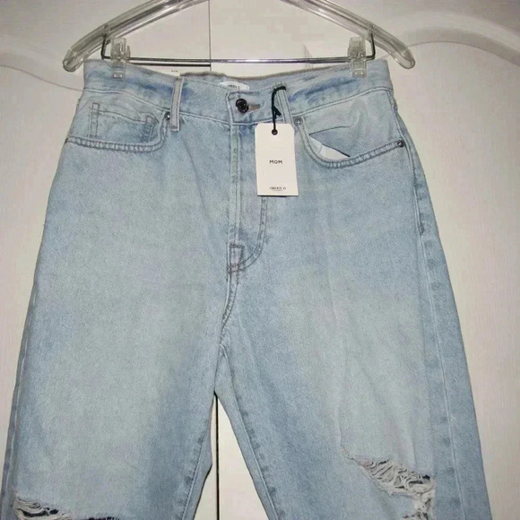 NWT FOREVER 21 High Rise Relaxed Fit Front Button Tapered Leg Jeans Size 27 - Picture 2 of 10